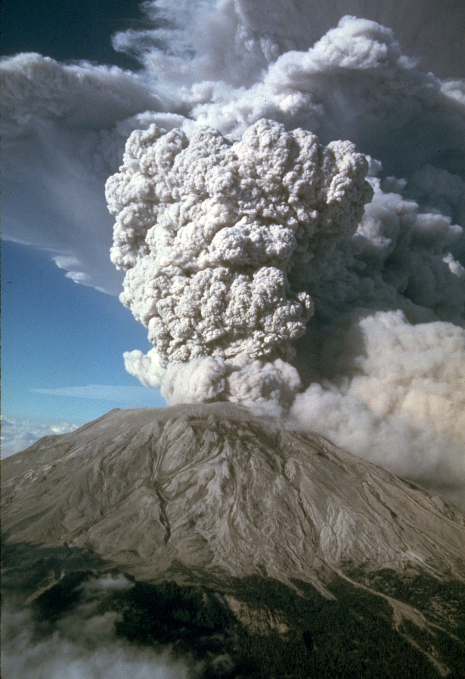 Mont Saint Helens Volcan Effusif Ou Explosif